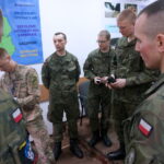 Zajęcia z medycyny pola walki przeprowadzone przez amerykańskich żołnierzy na Bukówce / Marcin Różyc / Radio Kielce