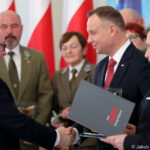 Uroczystość wręczenia przez prezydenta RP Andrzeja Dudę statuetek laureatom konkursu "Pracodawca przyjazny pracownikom" / Jakub Szymczuk / KPRP