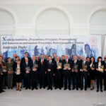 Uroczystość wręczenia przez prezydenta RP Andrzeja Dudę statuetek laureatom konkursu "Pracodawca przyjazny pracownikom" / Jakub Szymczuk / KPRP