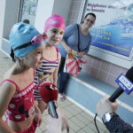 12.02.018 Nowiny. Basen Perła. Ferie. Szkółka pływacka dla dzieci zorganizowana przez TVP3 Kielce / Jarosław Kubalski / Radio Kielce