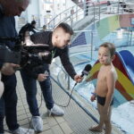 12.02.018 Nowiny. Basen Perła. Ferie. Szkółka pływacka dla dzieci zorganizowana przez TVP3 Kielce / Jarosław Kubalski / Radio Kielce