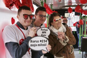 14.02.2018 Kielce. Walentynkowy autobus MPK / Jarosław Kubalski / Radio Kielce