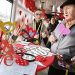 14.02.2018 Kielce. Walentynkowy autobus MPK / Jarosław Kubalski / Radio Kielce