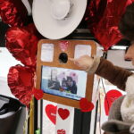 14.02.2018 Kielce. Walentynkowy autobus MPK / Jarosław Kubalski / Radio Kielce