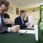 15.02.2018 Końskie. Nadzwyczajna sesja rady powiatu w sprawie podwyżek dla lekarzy szpitala powiatowego / Jarosław Kubalski / Radio Kielce