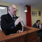 15.02.2018 Końskie. Nadzwyczajna sesja rady powiatu w sprawie podwyżek dla lekarzy szpitala powiatowego. Starosta konecki Bogdan Soboń / Jarosław Kubalski / Radio Kielce