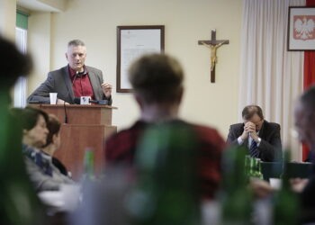 15.02.2018 Końskie. Nadzwyczajna sesja rady powiatu w sprawie podwyżek dla lekarzy szpitala powiatowego / Jarosław Kubalski / Radio Kielce