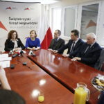 26.02.2018 Kielce. Wojewoda Agata Wojtyszek i poseł PiS Anna Krupka wręczyły samorządowcom promesy na zadania związane z zabezpieczeniem wąwozów lessowych / Jarosław Kubalski / Radio Kielce