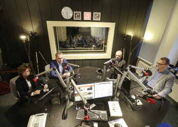 13.02.2018 Kielce. Punkty Widzenia. Radni Katarzyna Zapała, Dariusz Kozak, Witold Borowiec i Robert Siejka / Jarosław Kubalski / Radio Kielce