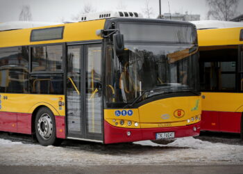 Odbiór i poświęcenie 25 autobusów hybrydowych. / Marzena Mąkosa / Radio Kielce