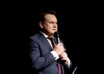 Konwencja PiS. Na zdjęciu: Dominik Tarczyński - poseł PiS  / Marzena Mąkosa / Radio Kielce