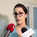 Pierwsze ogólnopolskie warsztaty laparoskopii ginekologicznej dla młodych ginekologów onkologów w Świętokrzyskim Centrum Onkologii. Na zdjęciu: Aleksandra Strojna - lekarz z kliniki Ginekologii Operacyjnej Onkologicznej w Szczecinie  / Marzena Mąkosa / Radio Kielce