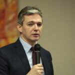 Komisja ds Polski Wschodniej Związku Województw RP w hotelu Tęczowy Młyn. Adam Jarubas - Marszałek Województwa Świętokrzyskiego, Przewodniczący Komisji ds. Polski Wschodniej ZWRP / Marzena Mąkosa / Radio Kielce