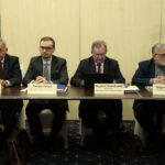 Komisja ds Polski Wschodniej Związku Województw RP w hotelu Tęczowy Młyn. Na zdjęciu: Zdzisław Kobierski - Zastępca Dyrektora Departamentu Polityki Regionalnej, Urząd Marszałkowski Województwa Świętokrzyskiego, Tomasz Janusz - Zastępca Dyrektora Departamentu Polityki Regionalnej, Urząd Marszałkowski Województwa Świętokrzyskiego i Bogdan Ciepielewski - Dyrektor Biura, Związek Województw Rzeczpospolitej Polskiej i Grigor Szaginian - Radny Województwa Świętokrzyskiego.  / Marzena Mąkosa / Radio Kielce