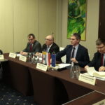 Komisja ds Polski Wschodniej Związku Województw RP w hotelu Tęczowy Młyn. Na zdjęciu: Grzegorz Orawiec - Dyrektor Departamentu Polityki Regionalnej, Urząd Marszałkowski Województwa Świętokrzyskiego, Jerzy Cypryś - Przewodniczący Sejmiku Województwa Podkarpackiego,  Jan Bobek - Przewodniczący Sejmiku Województwa Warmińsko - Mazurskiego, Adam Jarubas - Marszałek Województwa Świętokrzyskiego, Przewodniczący Komisji ds. Polski Wschodniej ZWRP, Jerzy Leszczyński - Marszałek Województwa Podlaskiego / Marzena Mąkosa / Radio Kielce