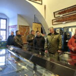 Żołnierze na Świętym Krzyżu / Marzena Mąkosa / Radio Kielce