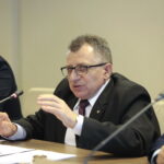 Spotkanie w Starostwie Powiatowym. Na zdjęciu: Edmund Kaczmarek - starosta jędrzejowski / Marzena Mąkosa / Radio Kielce