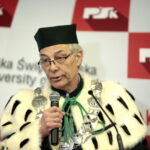 Dziecięca Politechnika Świętokrzyska. Na zdjęciu: prof. dr hab. inż. Wiesław Trąmpczyński - Rektor Politechniki Świętokrzyskiej  / Marzena Mąkosa / Radio Kielce