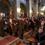 Uroczystości 76. rocznicy przemianowania Związku Walki Zbrojnej na Armię Krajową. Msza święta w Bazylice Katedralnej / Marzena Mąkosa / Radio Kielce