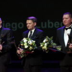 Wręczenie Nagród Kielc. Na zdjęciu: Krzysztof Borek, Robert Kotowski i Włodzimierz Pawłowski / Marzena Mąkosa / Radio Kielce