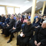 26 Światowy Dzień Chorego w Hospicjum im. św. Matki Teresy z Kalkuty w Kielcach. Na zdjęciu: Agata Wojtyszek - wojewoda świętokrzyski, biskup Andrzej Kaleta i Krzysztof Słoń - senator RP / Marzena Mąkosa / Radio Kielce