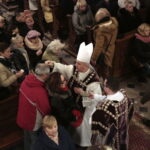 Środa popielcowa w Bazylice Katedralnej. Na zdjęciu biskup Jan Piotrowski / Marzena Mąkosa / Radio Kielce