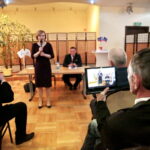 Spotkanie poseł PiS, Anny Krupki z mieszkańcami gminy Miedziana Góra. Na zdjęciu: Anna Krupka - poseł PiS  / Marzena Mąkosa / Radio Kielce