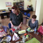 Warsztaty gotowania zorganizowane przez Fundację Szansa dla Niewidomych / Marzena Mąkosa / Radio Kielce