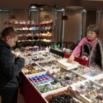 Giełda minerałów w Kieleckim Centrum Kultury. Kamienie szlachetne / Marzena Mąkosa / Radio Kielce