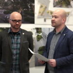 Rozstrzygnięcie konkursu na wykonanie projektu ulicy Bodzentyńskiej w Instytucie Dizajnu. Na zdjęciu: Janusz Janik i Wojciech Głowacki / Marzena Mąkosa / Radio Kielce