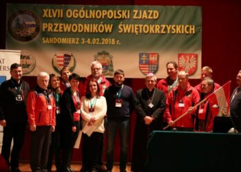 Sandomierz. Zjazd Przewodników Świętokrzyskich / Grażyna Szlęzak - Wójcik / Radio Kielce