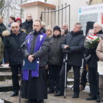09.02.2018 Kielce. Cmentarz Stary. Uroczystość upamiętniająca 78 rocznicę I wywózki na Sybir Polaków po zajęciu Kresów Wschodnich przez wojska Związku Sowieckiego we wrześniu 1939 roku / Wiktor Dziarmaga / Radio Kielce