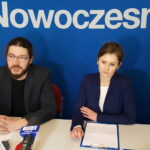Konferencja Nowoczesnej. Od lewej: Maciej Klesyk, Kamila Wojda / Michał Kita / Radio Kielce