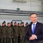 28.03.2018 Warszawa. Podpisanie umowy na dostawę systemu obrony powietrznej Patriot. Prezydent RP Andrzej Duda / Biuro senatora Jarosława Rusieckiego