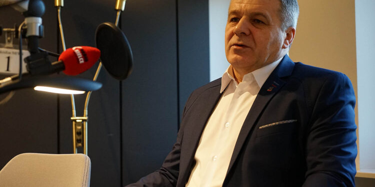 Bogdan Latosiński, poseł PIS, honorowy przewodniczący Solidarności w MPK Kielce / Robert Felczak / Radio Kielce