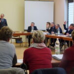 Sesja Rady Gminy, w trakcie której radni po raz kolejny obradowali na temat przyszłości szkoły w Węchadłowie / Kamil Włosowicz / Radio Kielce