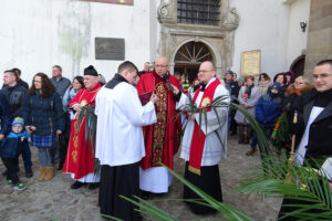 Uroczystości Niedzieli Palmowej w sanktuarium na Świętym Krzyżu / Tomasz Piwko / Radio Kielce