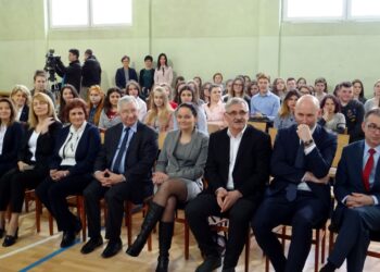 Forum Współpracy i Dni Kariery zorganizowano w Technikum nr 1 w Starachowicach / Tomasz Piwko / Radio Kielce