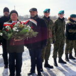 Odsłonięcie granitowej tablicy ku czci Marszałka Józefa Piłsudskiego / Grażyna Szlęzak-Wójcik / Radio Kielce