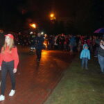 Koprzywnica. Bziuki. Procesja po mszy rezurekcyjnej / Grażyna Szlęzak-Wójcik / Radio Kielce