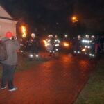 Koprzywnica. Bziuki. Procesja po mszy rezurekcyjnej / Grażyna Szlęzak-Wójcik / Radio Kielce