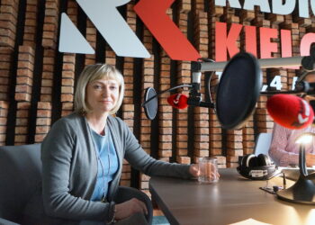 dr Beata Gładysiewicz, specjalista chorób dziecięcych, gastroenterolog, zastępca kierownika I Kliniki Pediatrii II oddziału chorób dziecięcych w Świętokrzyskim Centrum Pediatrii Wojewódzkiego Szpitala Zespolonego w Kielcach / Robert Felczak / Radio Kielce