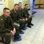 Akcja oddawania krwi przez żołnierzy z jednostki wojskowej w Sandomierzu / Grażyna Szlęzak - Wójcik / Radio Kielce