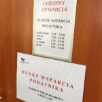 Punkt wsparcia podatnika i płatnika w Chmielniku / Marcin Różyc / Radio Kielce