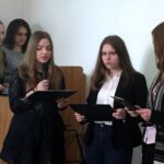 Europejski Dzień Pamięci o Sprawiedliwych. Spotkanie w Ośrodku Edukacyjno-Muzealnym "Świętokrzyski Sztetl" w Chmielniku / Marlena Płaska / Radio Kielce