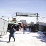 Miejski Plac Targowy nie był oblegany przez klientów / Jarosław Kubalski / Radio Kielce