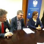 Pieniądze na zakup sprzętu ratowniczego popłynęły do świętokrzyskich Ochotniczych Straży Pożarnych / Wiktor Dziarmaga / Radio Kielce