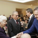 06.03.2018 Kielce.  Pary małżeńskie obchodzące 50 lecie pożycia otrzymały z rąk prezydenta Wojciecha Lubawskiego i Dariusza Kozaka, przewodniczącego Rady Miasta pamiątkowe medale / Jarosław Kubalski / Radio Kielce