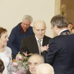 06.03.2018 Kielce.  Pary małżeńskie obchodzące 50 lecie pożycia otrzymały z rąk prezydenta Wojciecha Lubawskiego i Dariusza Kozaka, przewodniczącego Rady Miasta pamiątkowe medale / Jarosław Kubalski / Radio Kielce