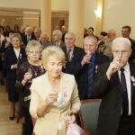 06.03.2018 Kielce.  Pary małżeńskie obchodzące 50 lecie pożycia otrzymały z rąk prezydenta Wojciecha Lubawskiego i Dariusza Kozaka, przewodniczącego Rady Miasta pamiątkowe medale / Jarosław Kubalski / Radio Kielce